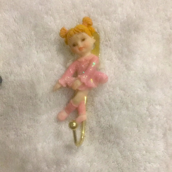 🌸NWOT🌸 3pcs Poly Stone Resin Wall Hooks NEW - Picture 4 of 12